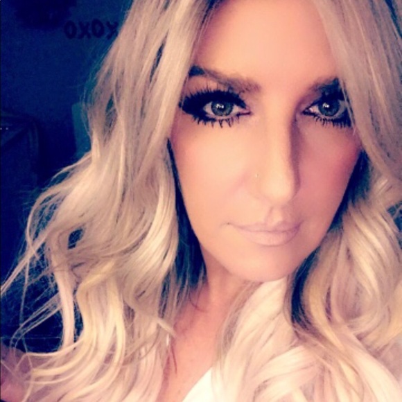 Instagram @JessicaAnnR Twitter @JessicasSparkle - Picture 2 of 6